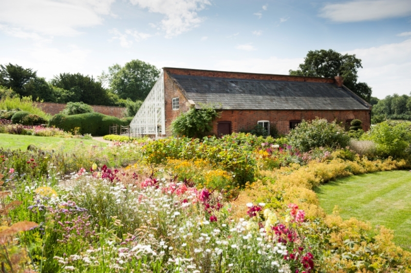 Kelmarsh Hall & Gardens